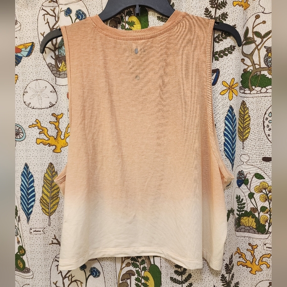 Ombre Muscle Tank - Picture 3 of 5